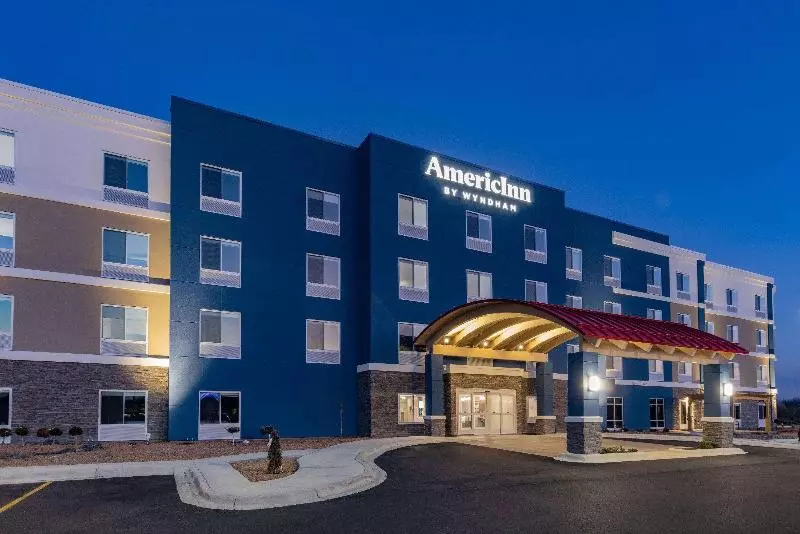 Hotelli Americinn By Wyndham International Falls