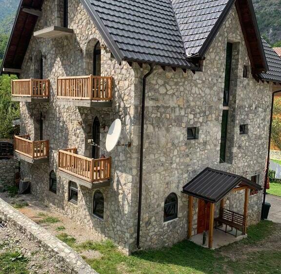 פנסיון Stone House Valbone