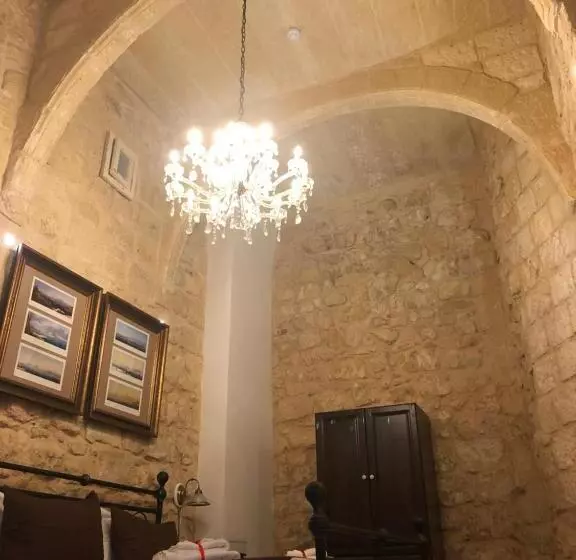 هاستل The Hidden Gem Boutique