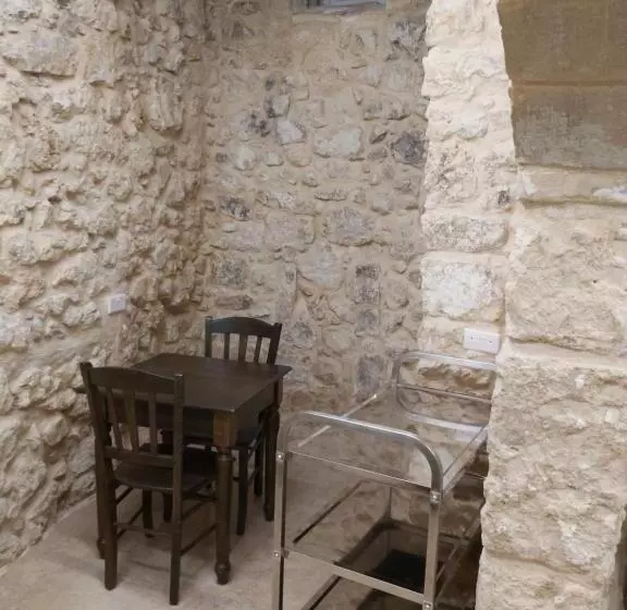 هاستل The Hidden Gem Boutique