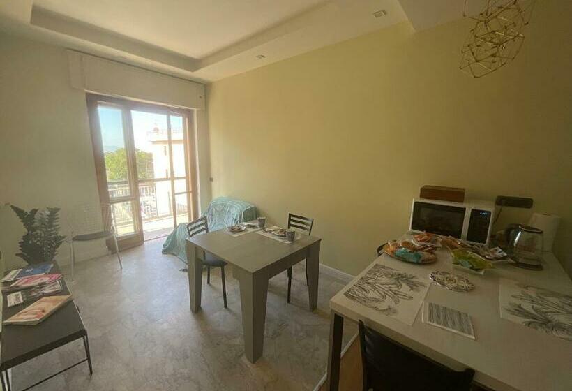 مبيت وإفطار Frida