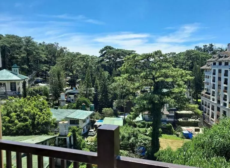 Brenthill Condo Suite