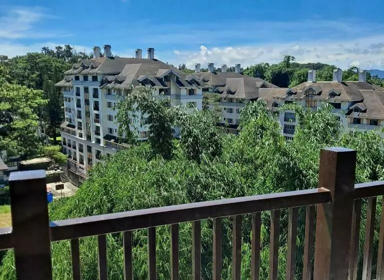 Brenthill Condo Suite
