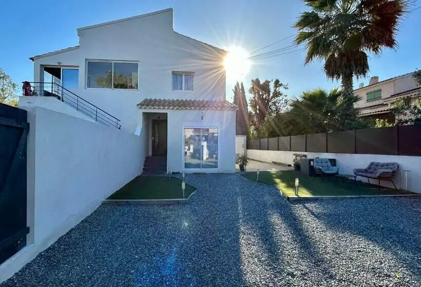 Charmant Studio Dans Villa   Parking   Jardin
