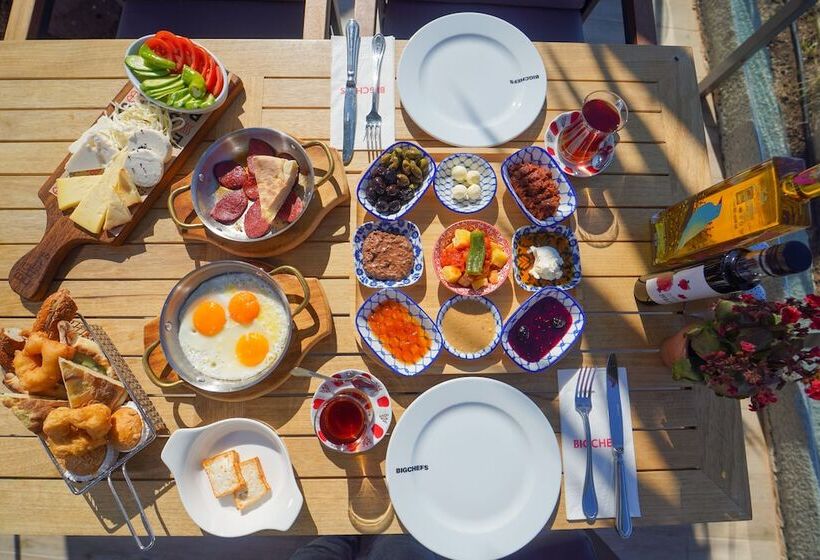 Icon Beach Suites Hotel Sovalye Island