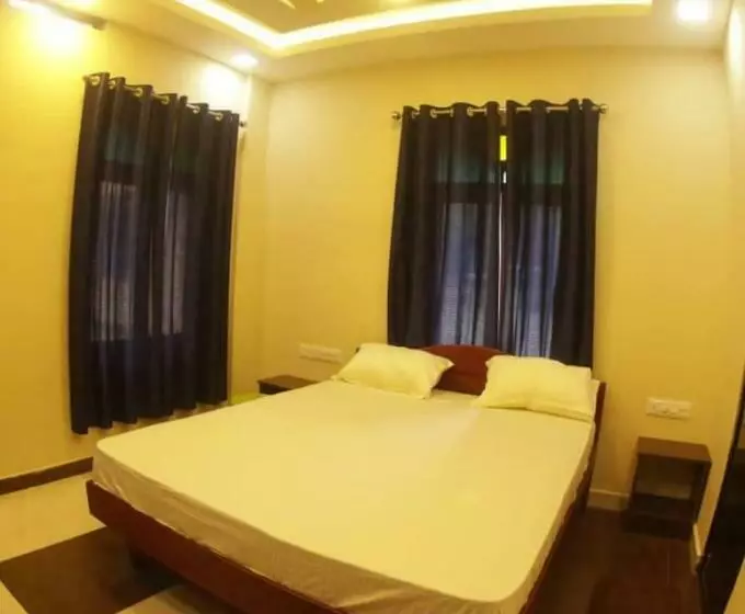 Hotelli Meghdoot River Resort