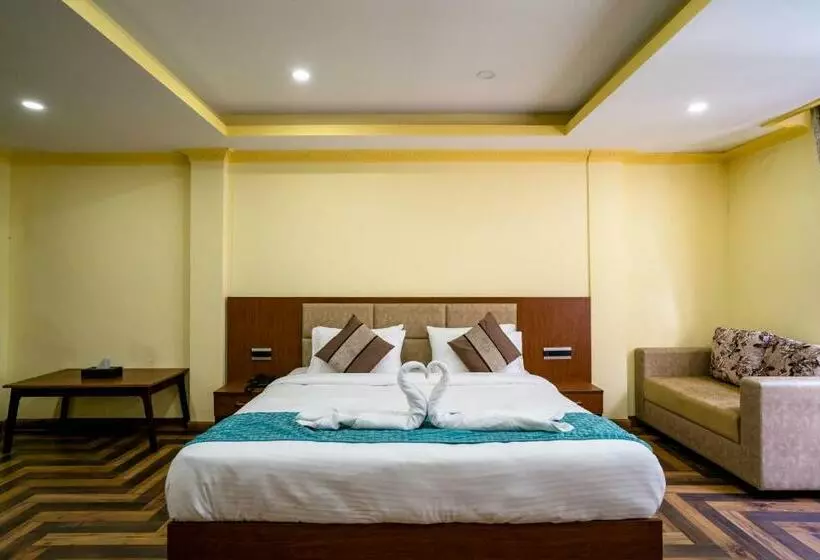 Hotelli Sparrow Cherry Resort 2 Min Walk To Mg Marg