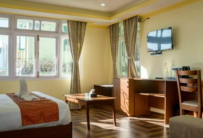 Hotelli Sparrow Cherry Resort 2 Min Walk To Mg Marg