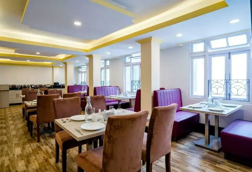 Hotelli Sparrow Cherry Resort 2 Min Walk To Mg Marg