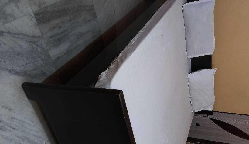 Hotel Spot On Krishna Garden