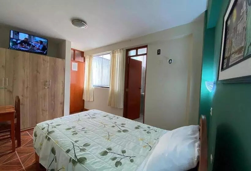 ペンション Samay S Hostal