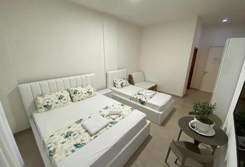 פנסיון Villa Arli&eris