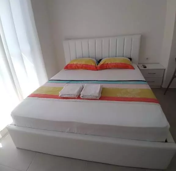 پانسیون Villa Arli&eris