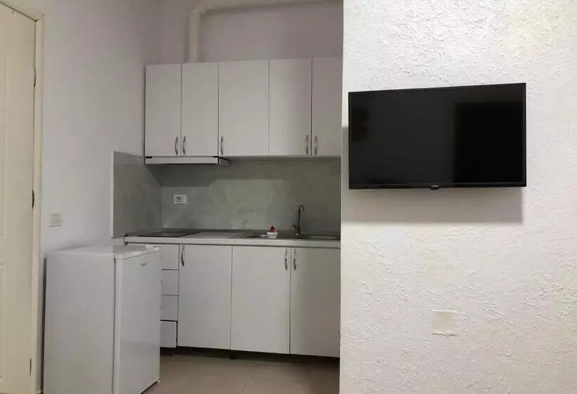 پانسیون Villa Arli&eris