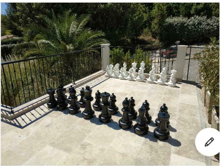 Superbe Bastide Vue Mer 12 14 Couchages