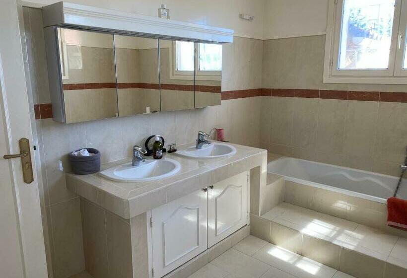 Superbe Bastide Vue Mer 12 14 Couchages