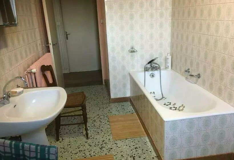 Aamiaismajoitus (B&B) Chez Christian