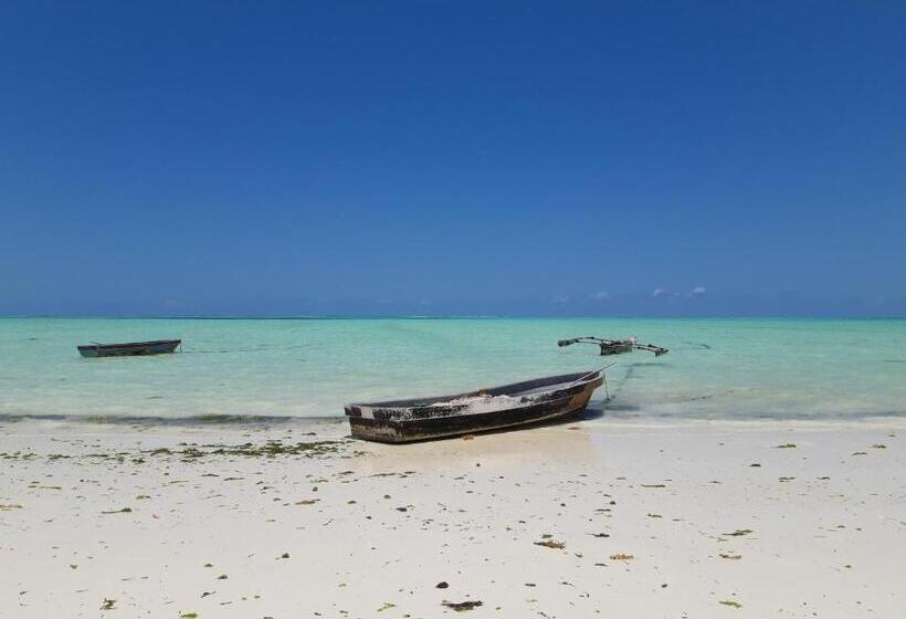 مبيت وإفطار Karibu House