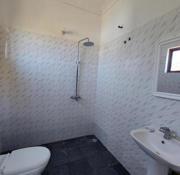 مبيت وإفطار Karibu House