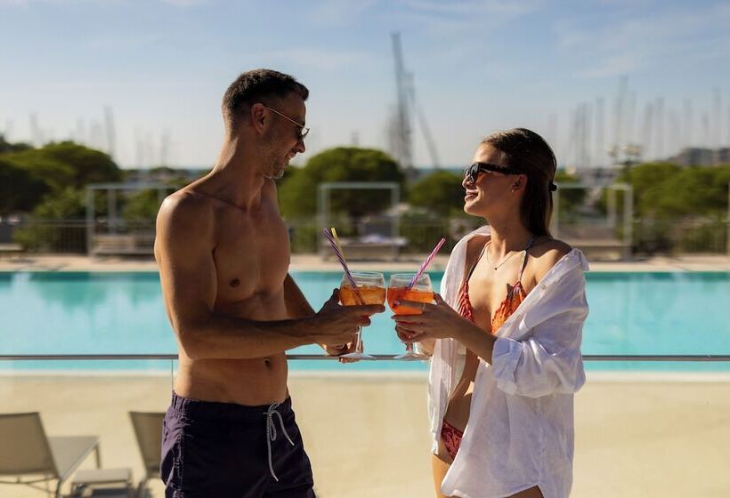 تختخواب و صبحانه Sea Resort Marina Portoroz