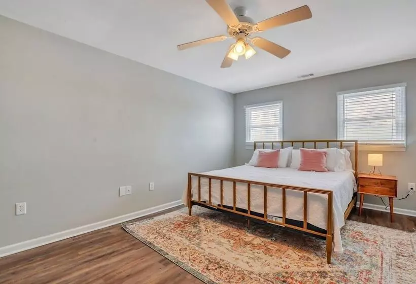 Eagle S Nest   Spacious Loft Downtown   Near Gsu