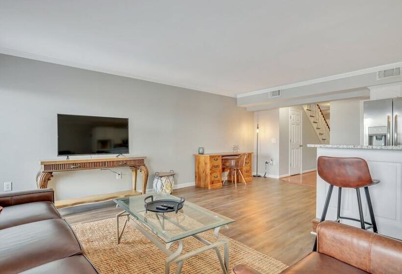 Eagle S Nest   Spacious Loft Downtown   Near Gsu