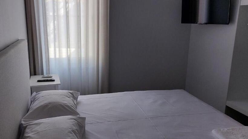 هتل Alojamento Local Covas