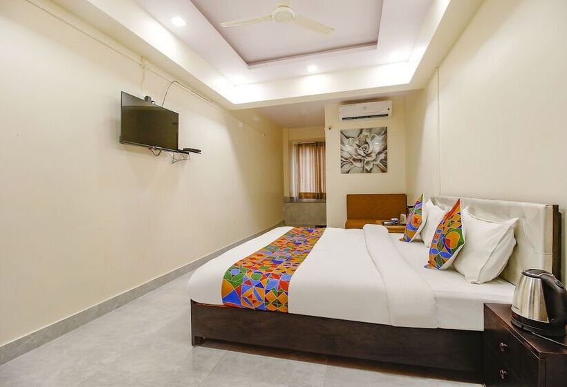 Fabhotel Sanskar