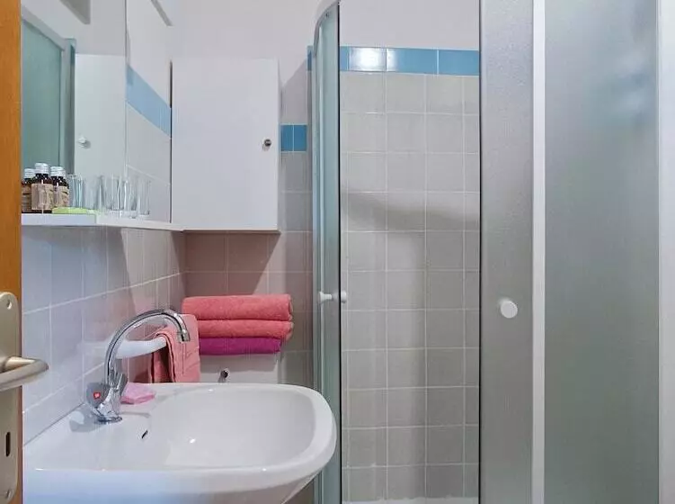 Majatalo Les Jardins D Arbousse