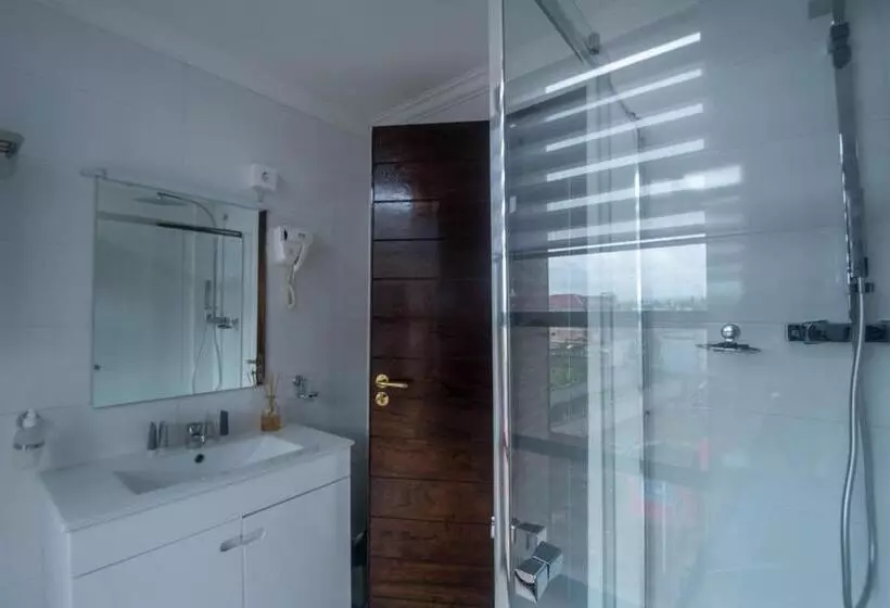 Wdc Aparthotel   Buea