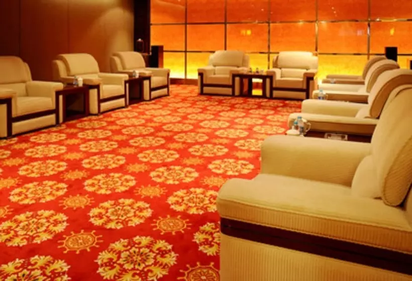 Отель Sovereign