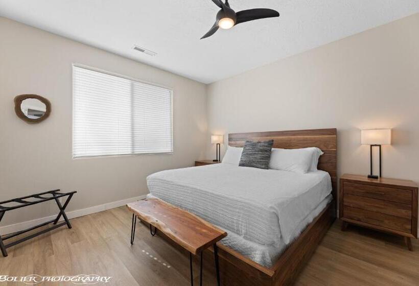 Beautiful Condo At The Springs By Cool Properties