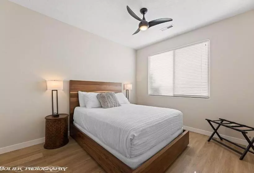 Beautiful Condo At The Springs By Cool Properties