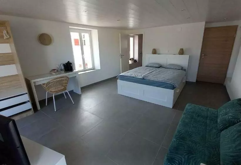 Aamiaismajoitus (B&B) Aloha Chambres