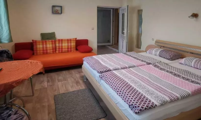 Majatalo Das Sofa Restaurant Hotel Spätkauf