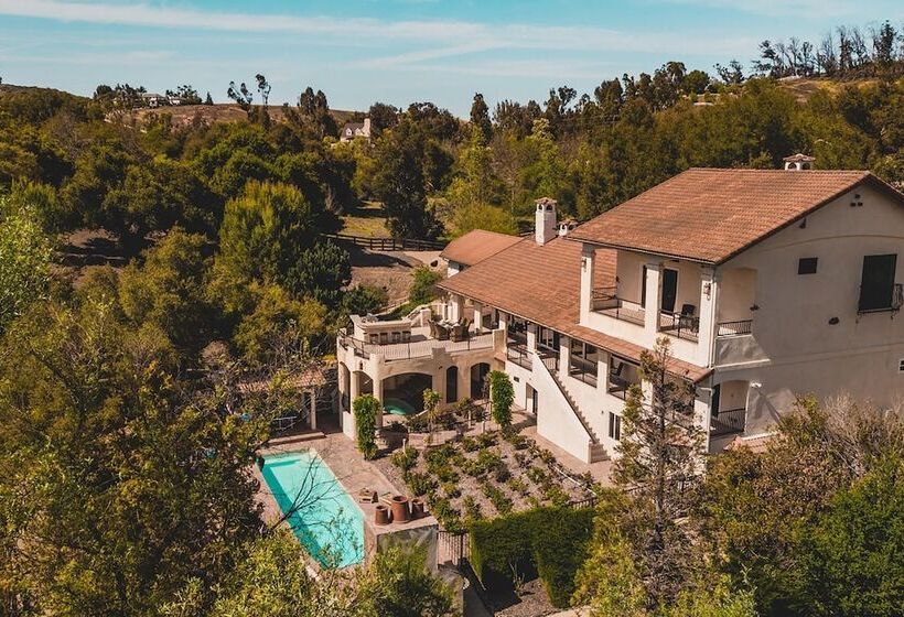 De Luz By Avantstay 5 Acre Estate W Lake Pool Hot Tub