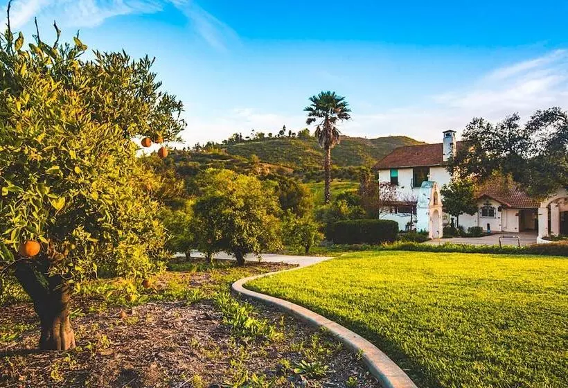 De Luz By Avantstay 5 Acre Estate W Lake Pool Hot Tub