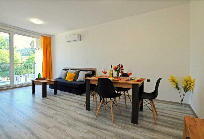 Di Mare Holiday Apartments