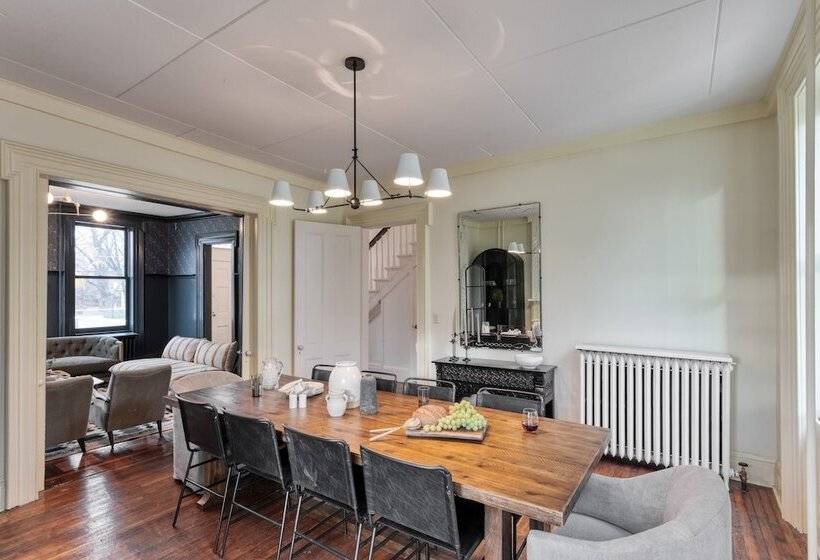 Elliot By Avantstay Historic Character Home In Great Location!