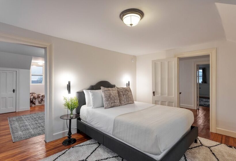 Elliot By Avantstay Historic Character Home In Great Location!