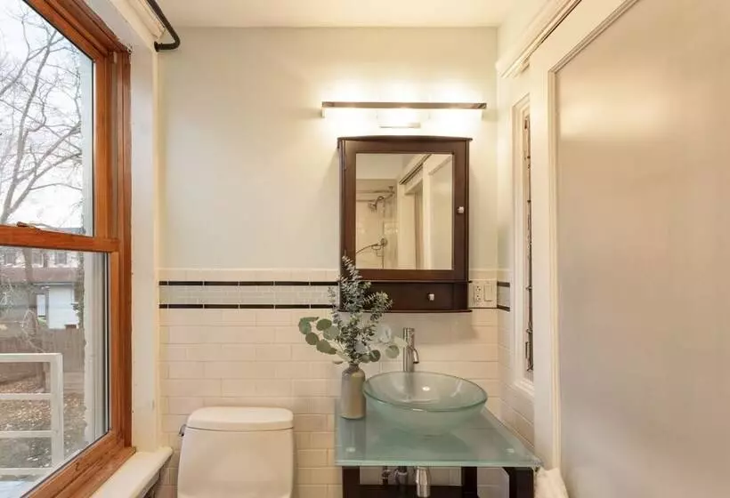 Elliot By Avantstay Historic Character Home In Great Location!