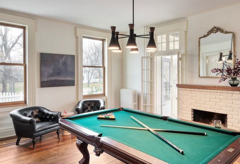 Elliot By Avantstay Historic Character Home In Great Location!