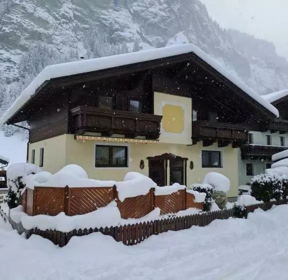 Ferienwohnung Rohrmoser Mit 2 Schlafzimmern