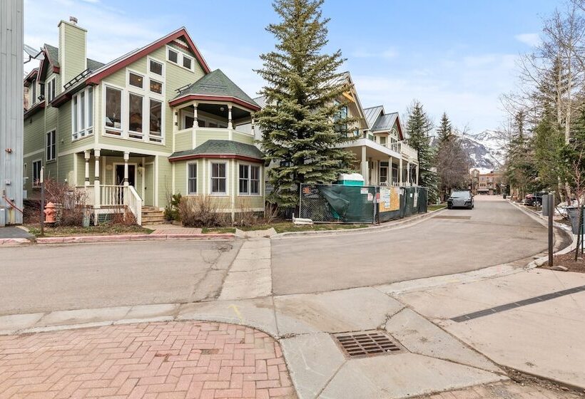 Legacy House By Avantstay Beautiful 4bdr Home In Great Location W Hot Tub