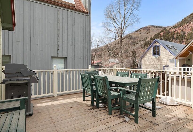 Legacy House By Avantstay Beautiful 4bdr Home In Great Location W Hot Tub