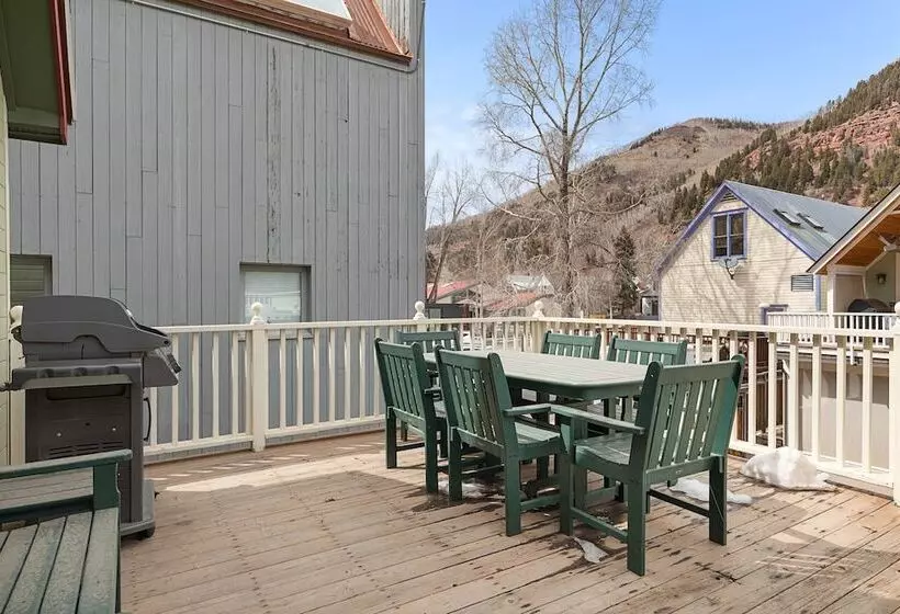 Legacy House By Avantstay Beautiful 4bdr Home In Great Location W Hot Tub