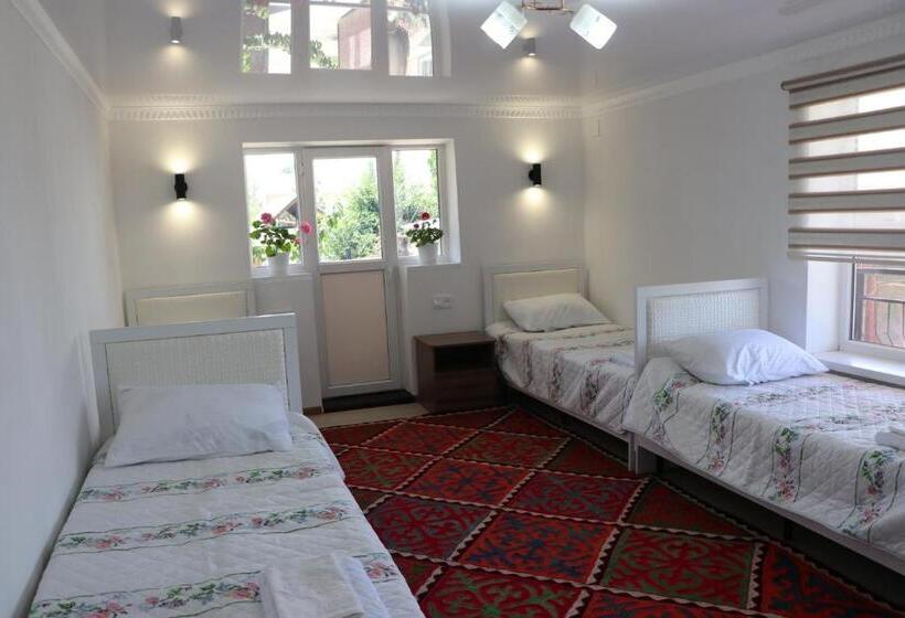 پانسیون Guest House Akbermet
