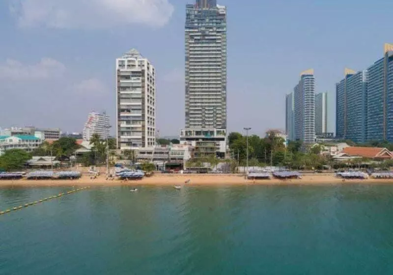 Aeras Beach Front Jomtien