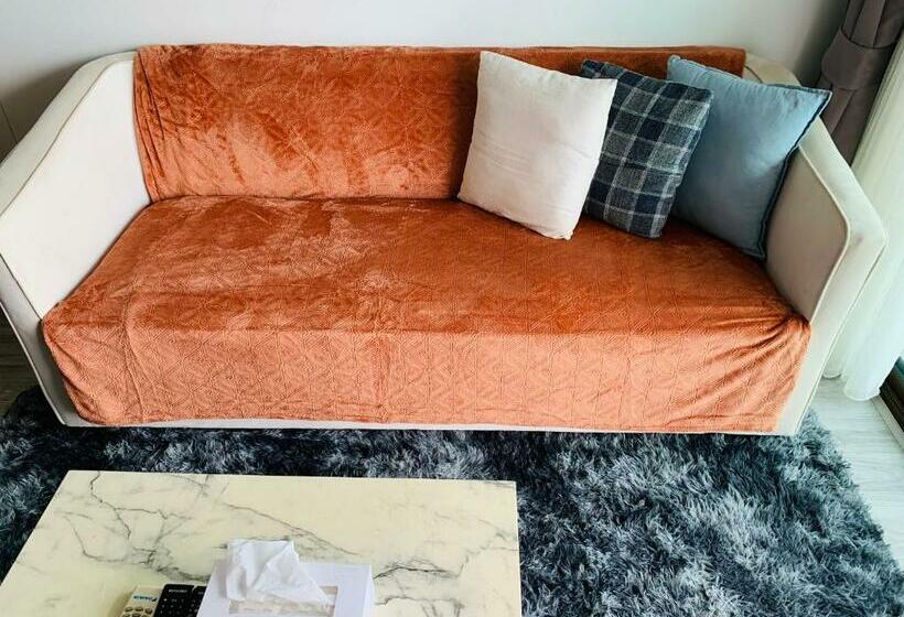 Aeras Beach Front Jomtien