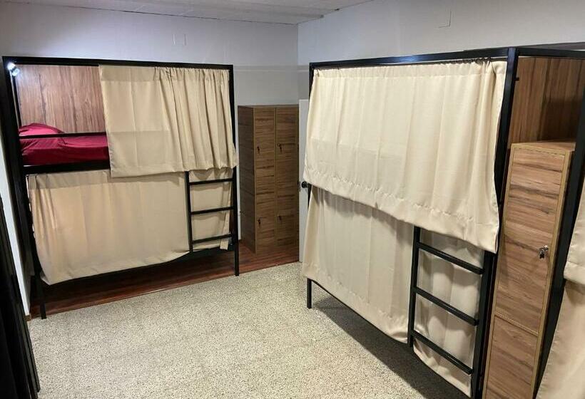 هاستل Casa Letran Guesthouse